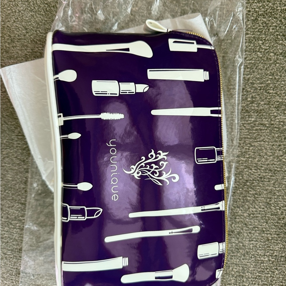 Younique Elegant Purple Cosmetic Pouch’s